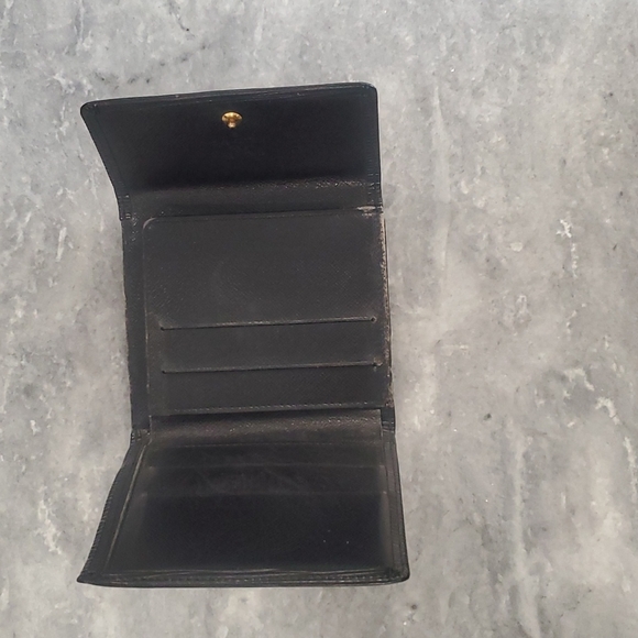 Men's Louis Vuitton Wallet - Picture 8 of 17